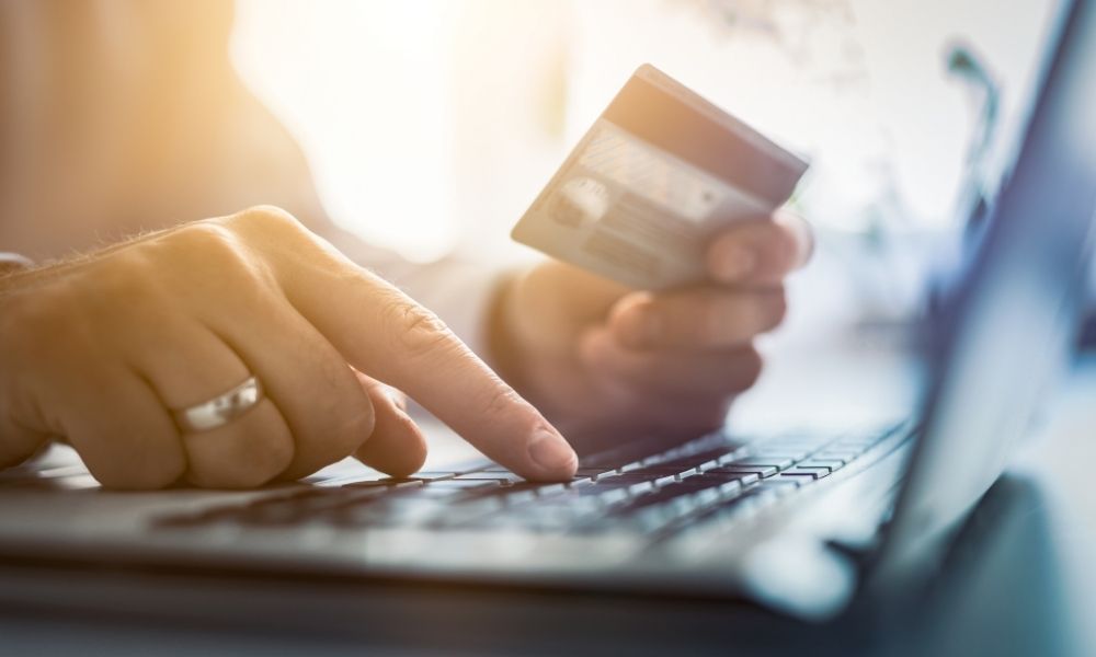 4 Things To Look Out for When Finding Deals Online