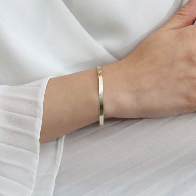 14K Solid Yellow Gold 8" 4.00MM Herringbone Bracelet Bracelets - DailySale