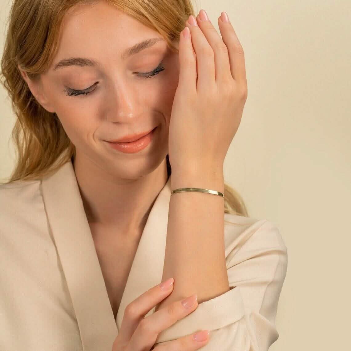 14K Solid Yellow Gold 8" 4.00MM Herringbone Bracelet Bracelets - DailySale