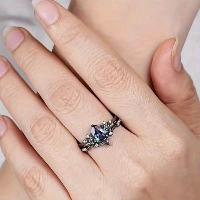 2-Piece Set: Gothic Black & Golden Engagement Ring Set with Pear-Shaped Cubic Zirconia Rings - DailySale