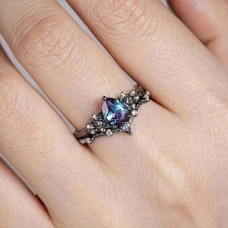2-Piece Set: Gothic Black & Golden Engagement Ring Set with Pear-Shaped Cubic Zirconia Rings - DailySale