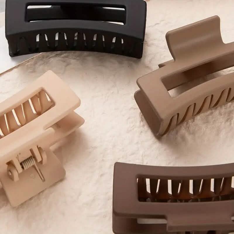 4-Piece: Solid Color Hairpin Clip Headbands & Hair Accessories - DailySale