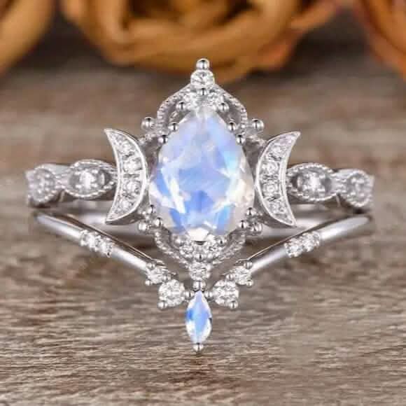 Elegant Moon Crown Ring Rings 5 - DailySale