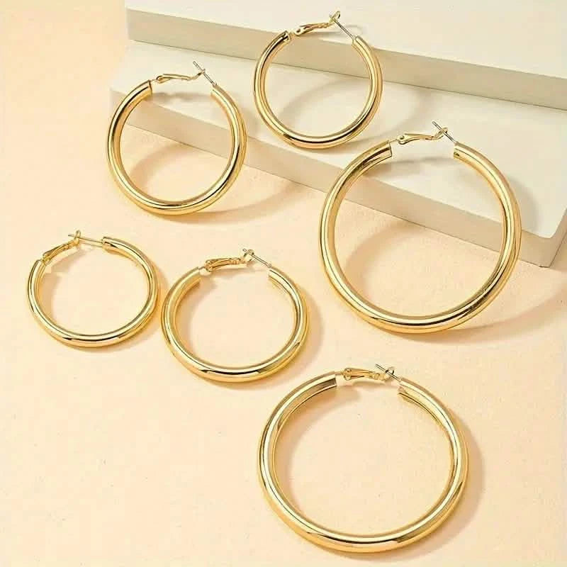 Elegant, Trendy and Shiny Gold Hoop Earrings Earrings - DailySale