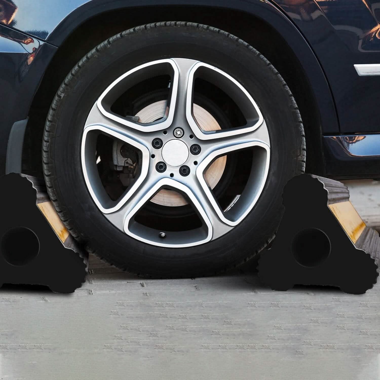 Heavy Duty Rubber Wheel Chocks Automotive - DailySale
