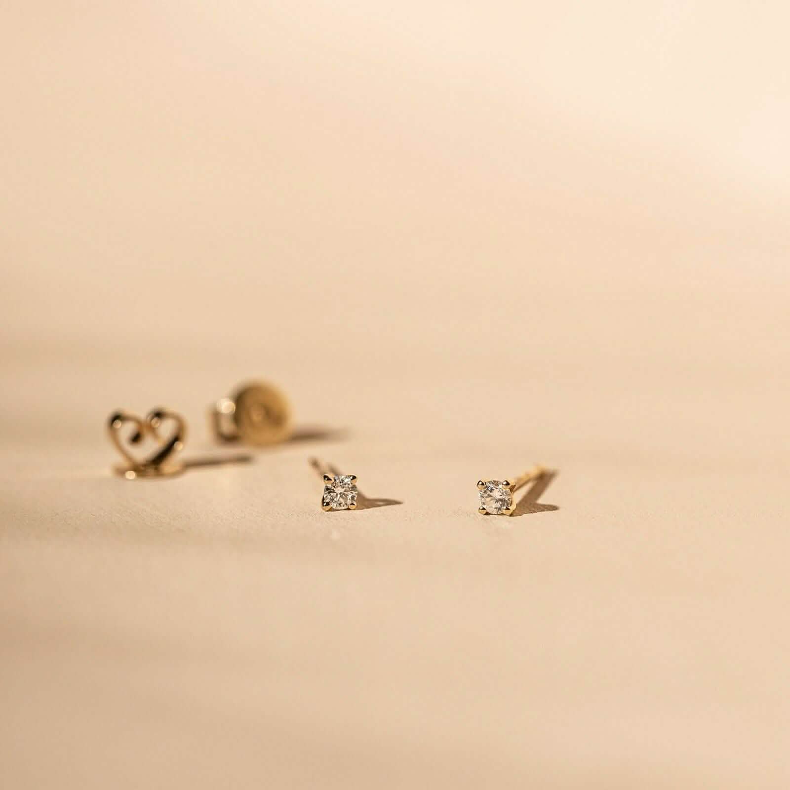 14k Solid Yellow Gold CZ Basket Setting Round Stud Post Earrings Unisex (Butterfly Push Back) Earrings - DailySale