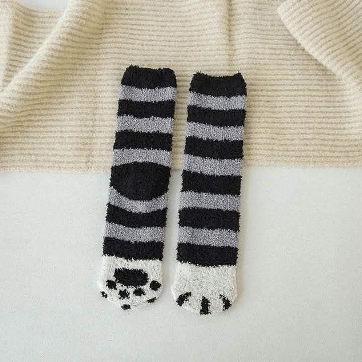 3-Pack: Autumn and Winter Cat Claws Socks Wellness & Fitness Black Bar - DailySale