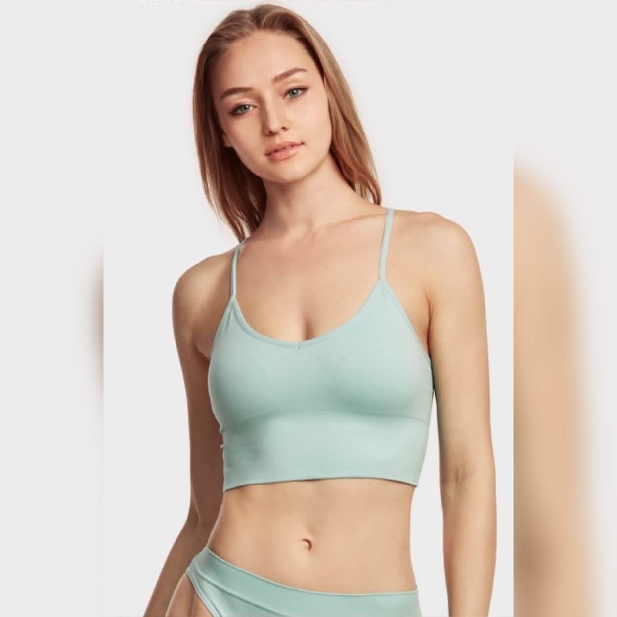 3-Pack: Women's Breathable Seamless Spaghetti Strap Sports Bra Women's Swimwear & Lingerie - DailySale