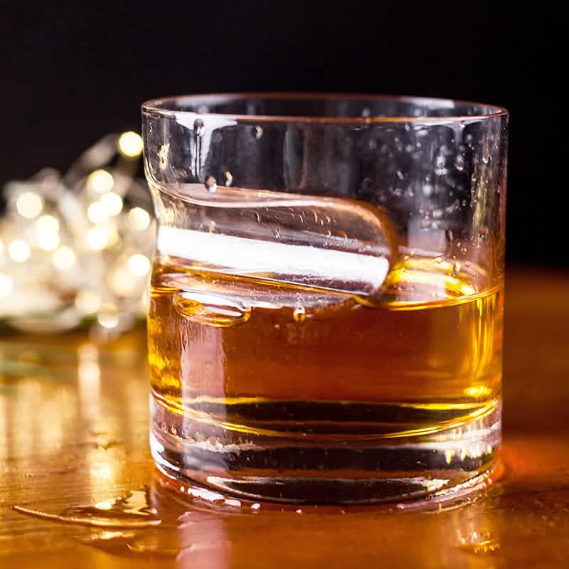 3-Piece Set: Cigar-Holding Whiskey Glasses with Cigar Cutter Wine & Dining - DailySale