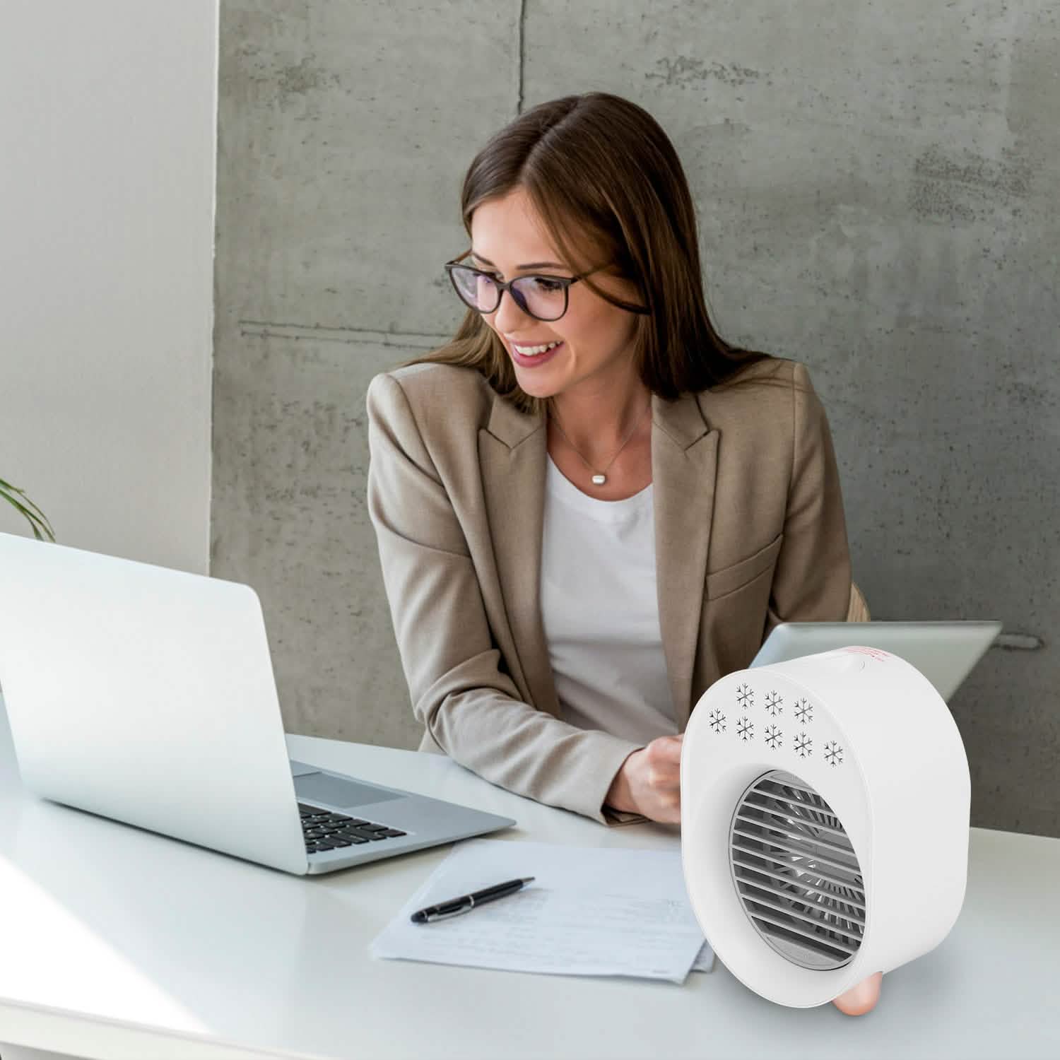 4-in-1 Portable Mini Desktop Water Mist Cooling Air Conditioner Household Appliances - DailySale