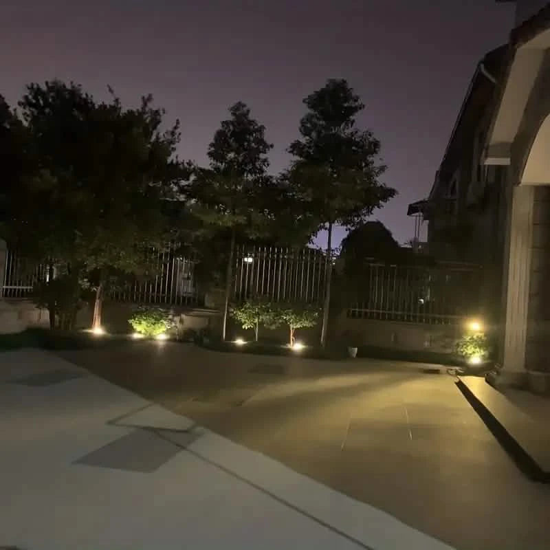 4-Pack: Waterproof Solar Garden Lights Outdoor Lighting - DailySale