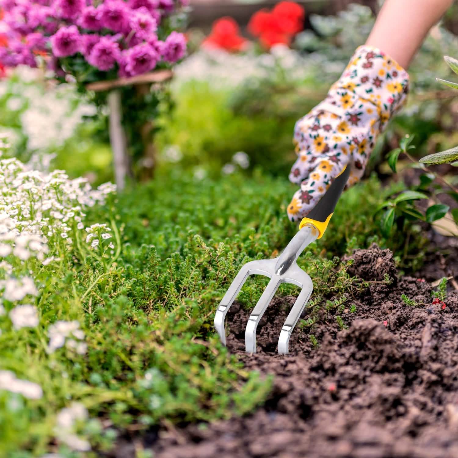 5-Pieces Set: Heavy Duty Garden Tool Set with Non-Slip Handle Garden & Patio - DailySale