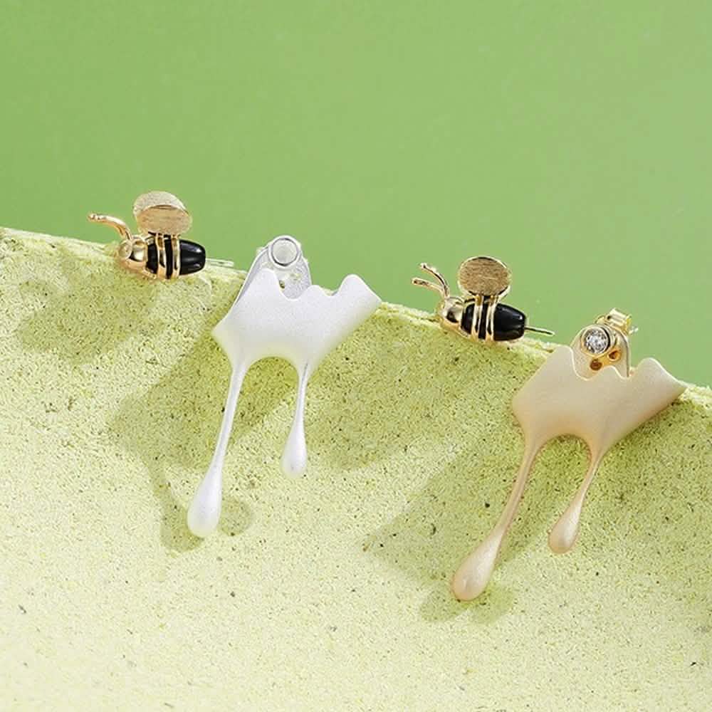 5A Clear Cubic Zirconia And Agate Stone Cute Bee 925 Sterling Silver Stud Earrings Earrings - DailySale