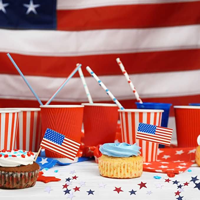 8 Strands Patriotic Star Streamers Banner Garland Holiday Decor & Apparel - DailySale