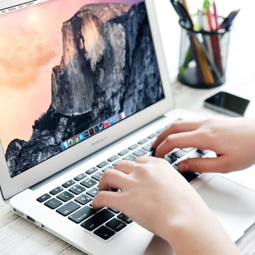 Apple MacBook Air MD760LL/A Core i5 1.3 13-Inch 4GB RAM 128GB Laptops - DailySale