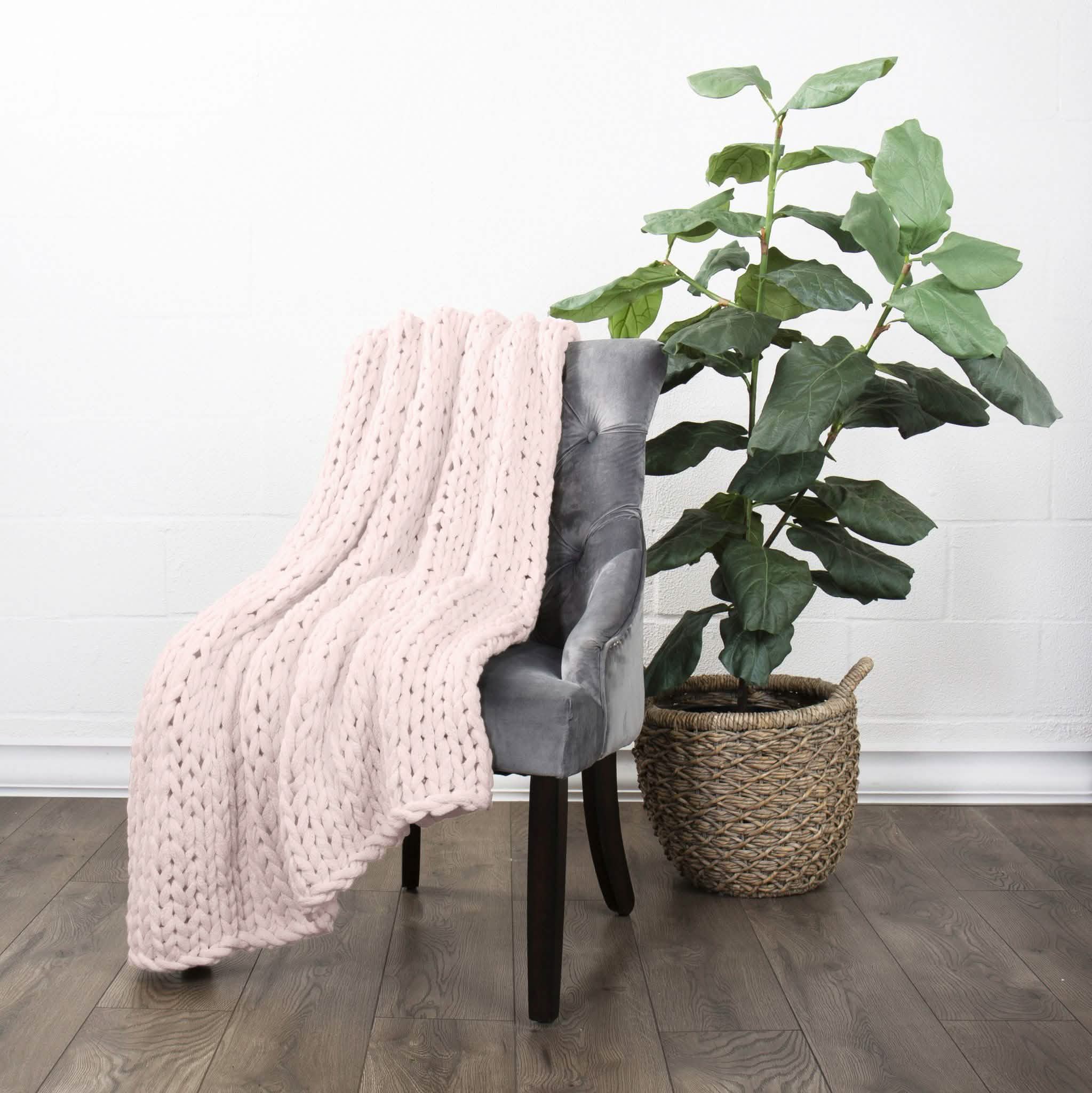 Chunky Knit Throw Blanket Bedding Blush - DailySale