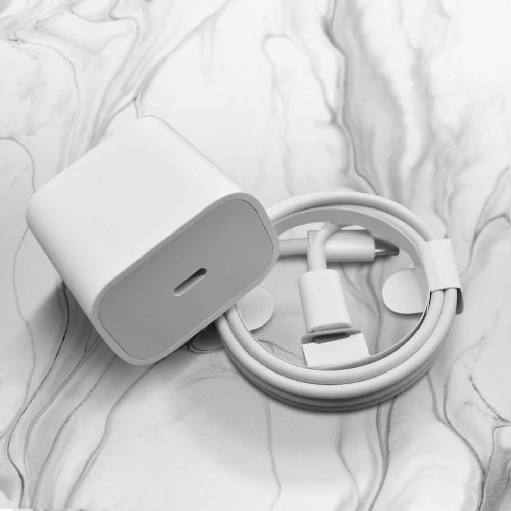 Fast USB-C to Lightning Cable and 20W Adapter Mobile Accessories - DailySale