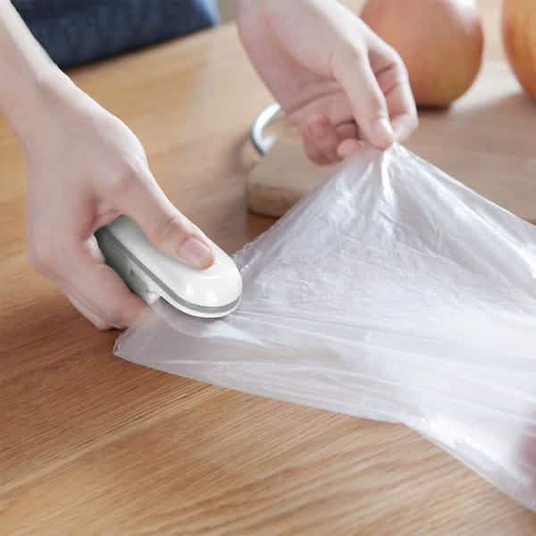 Heated Vacuum Chip Bag Sealer Kitchen Storage - DailySale