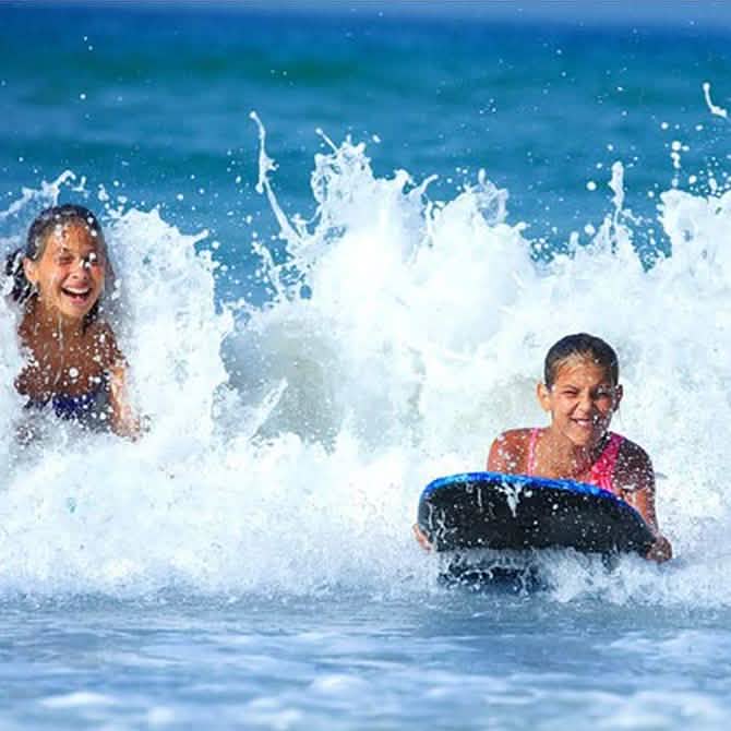 IZ RELEASE Inflatable Swimming Pool Floating Surfboard Sports & Outdoors - DailySale