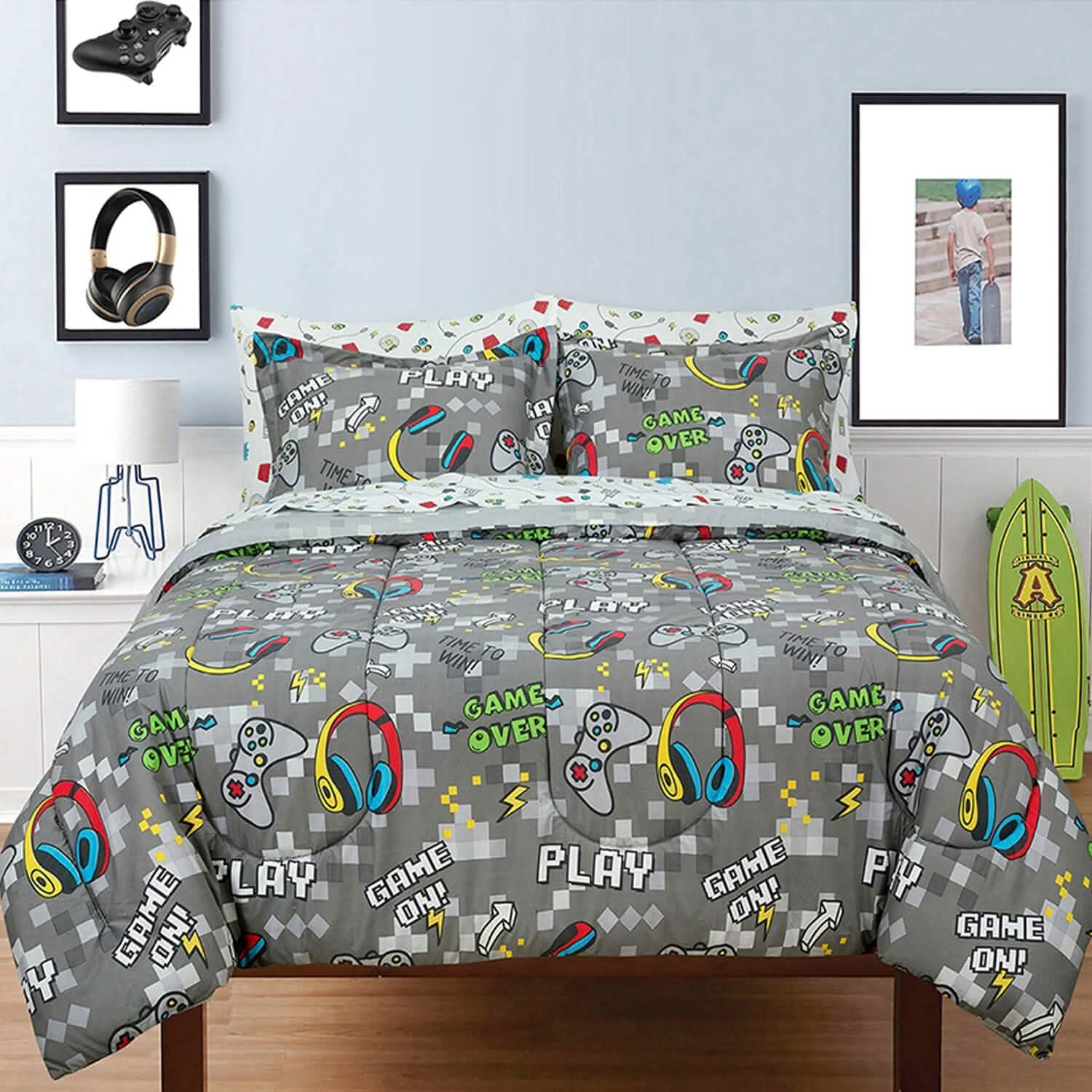 Kidz Mix Game On Glow-in-the-Dark Bed in a Bag Bedding - DailySale