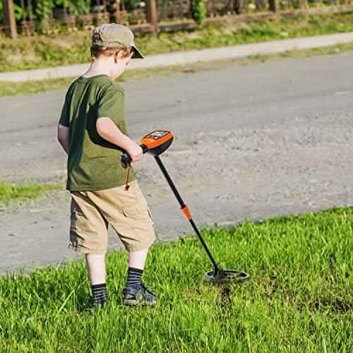 Metal Detector Mainly for Kids with Large Back-lit LCD Display MMD03 Sports & Outdoors - DailySale