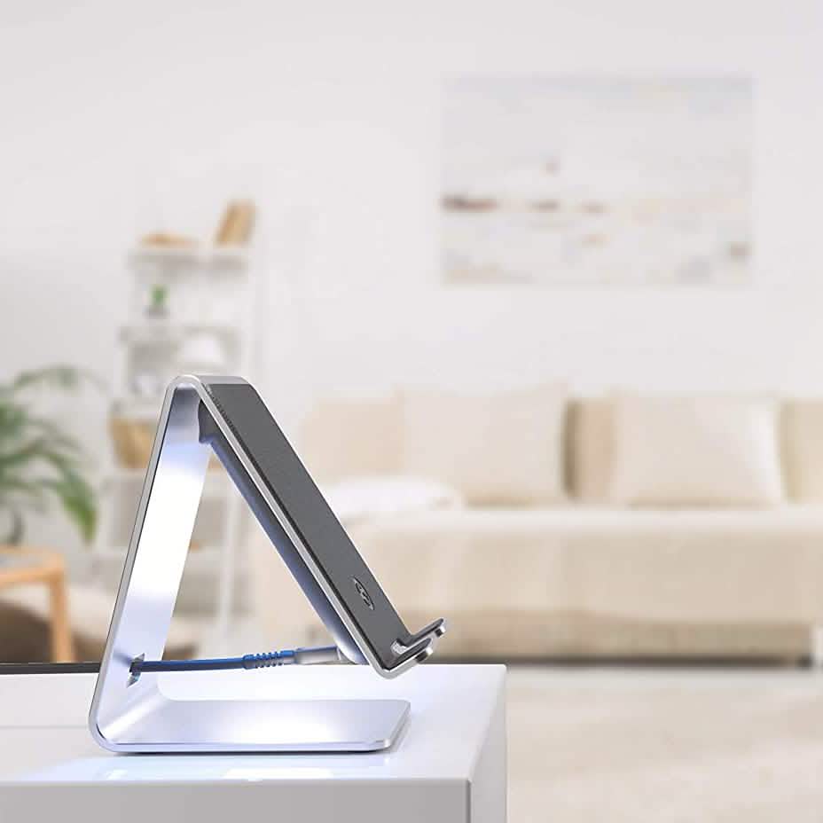 QC3.0 Fast Charging Qi Desktop Power Station with SoftGlow Leds Mobile Accessories - DailySale