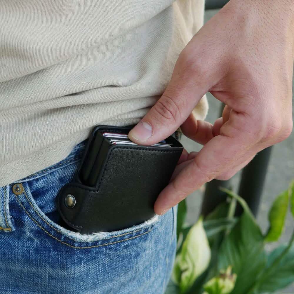 RFID-Blocking Cascading Quick Card Wallet Bags & Travel - DailySale