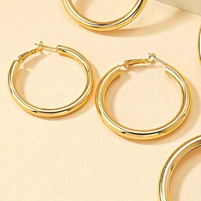 Elegant, Trendy and Shiny Gold Hoop Earrings