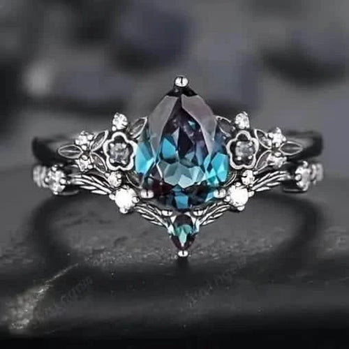 2-Piece Set: Gothic Black & Golden Engagement Ring Set with Pear-Shaped Cubic Zirconia Rings - DailySale