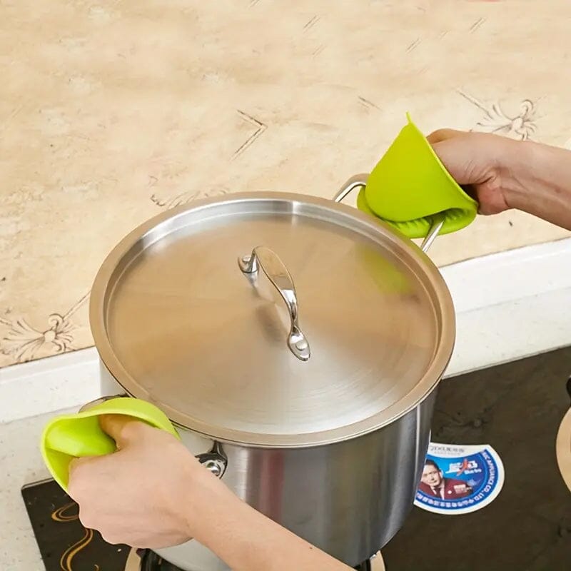 2-Pieces: Silicone Oven Mitts and Pot Holders Set Kitchen Tools & Gadgets - DailySale