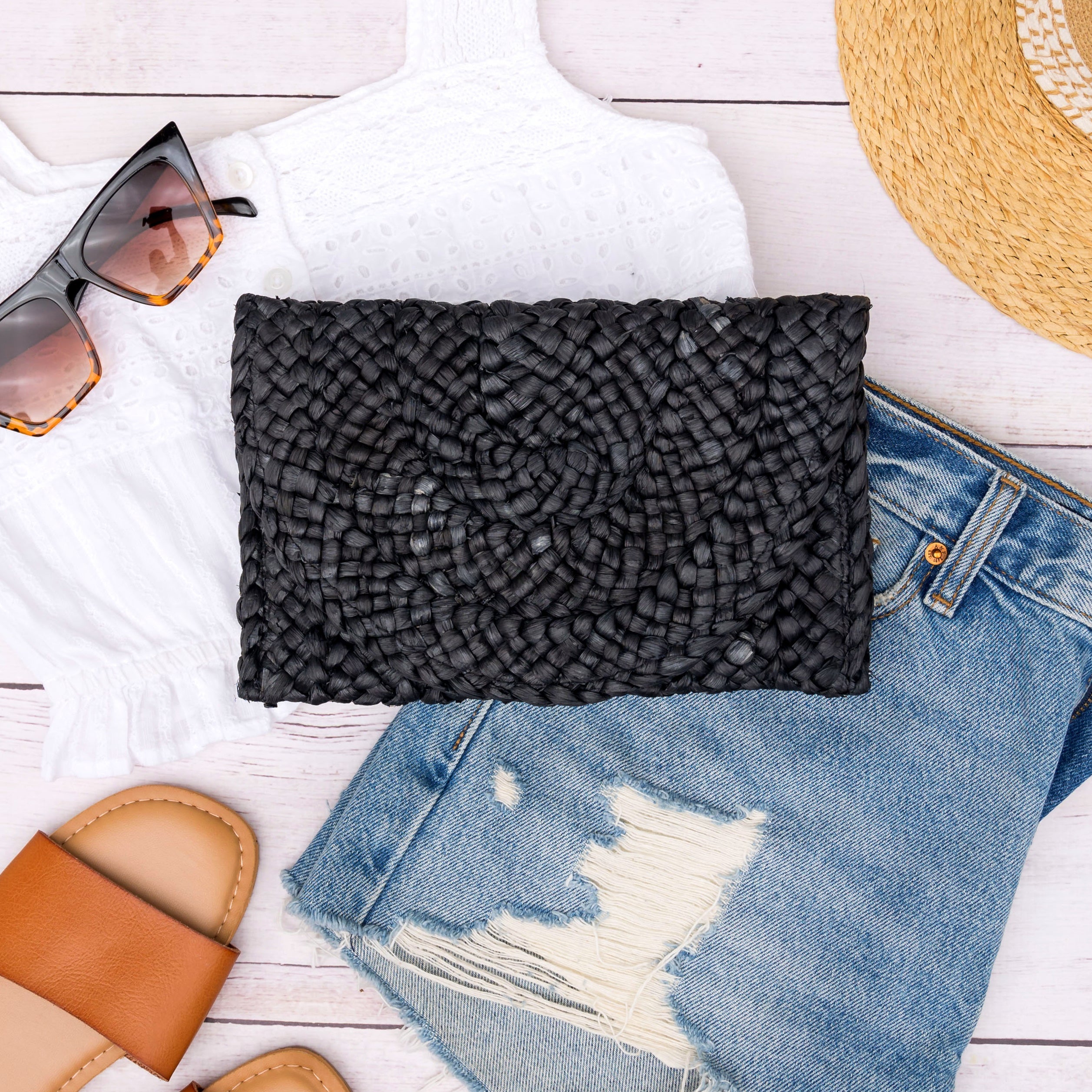 Foldover Straw Clutch