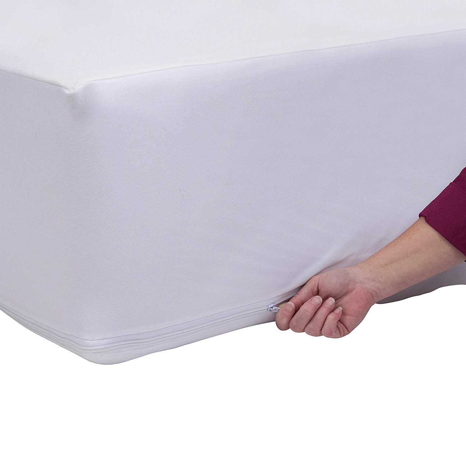 Mattress Encasement Protector - Blocks Out Liquids, Bed Bugs, Dust Mites and Allergens