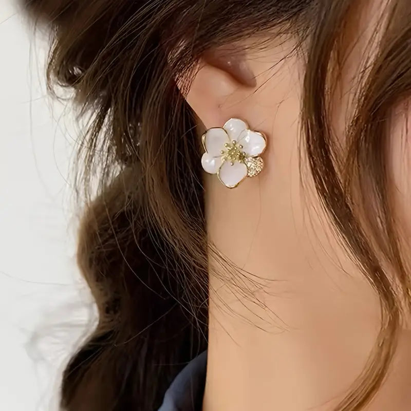 Zinc Alloy Pretty Sweet Flower Design Stud Earrings