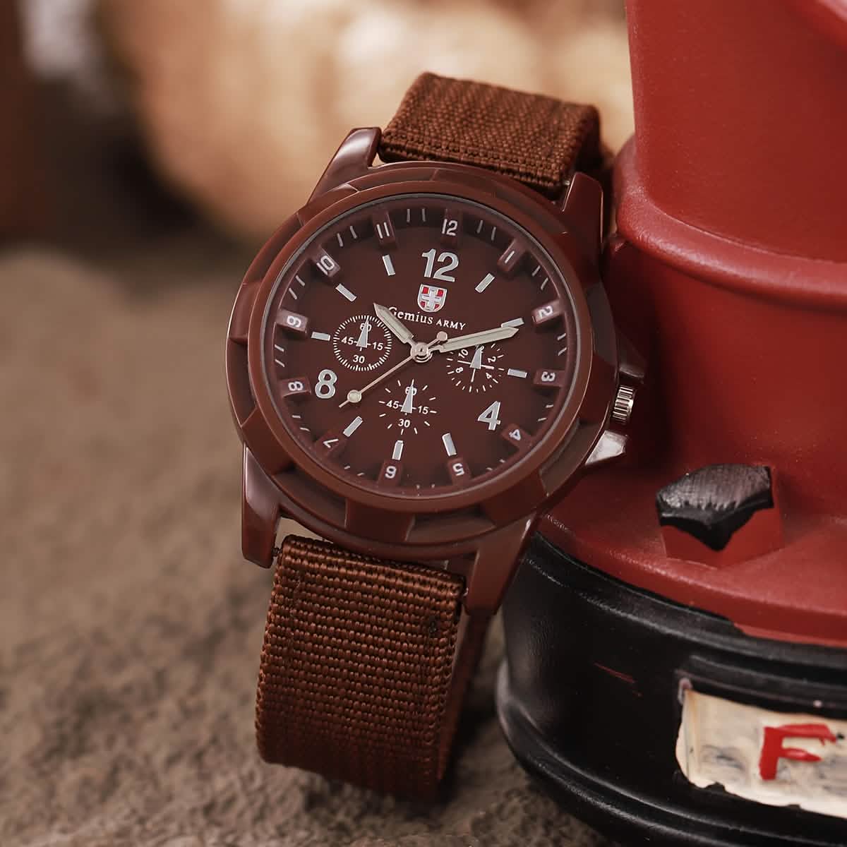 Men's Nylon Casual Sport Quartz Wrist Watch