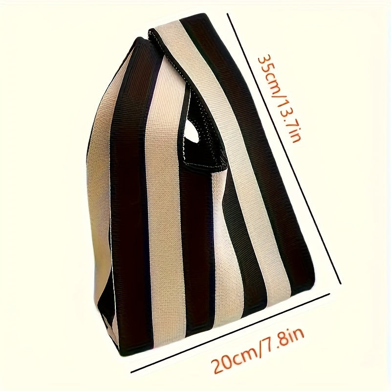 Dimensions: 35 by 20 centimeters, 13.7 by 7.8 inches