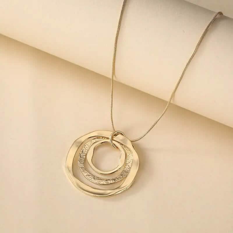 Three Rings Design Pendant Necklace