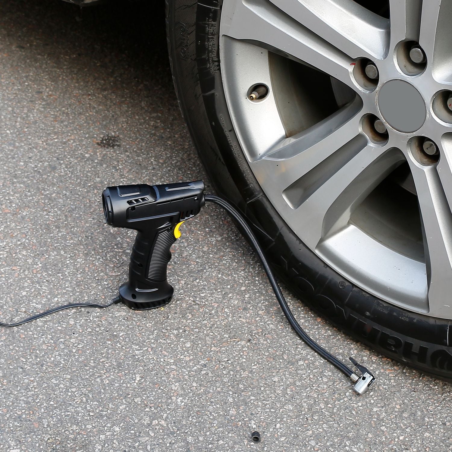 12V Digital Car Tire Inflator with LED Light 150 PSI Automotive - DailySale