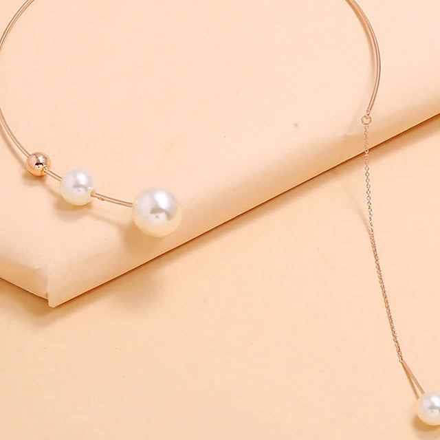 2-Piece: Women's Chic Geometric Necklace Necklaces - DailySale