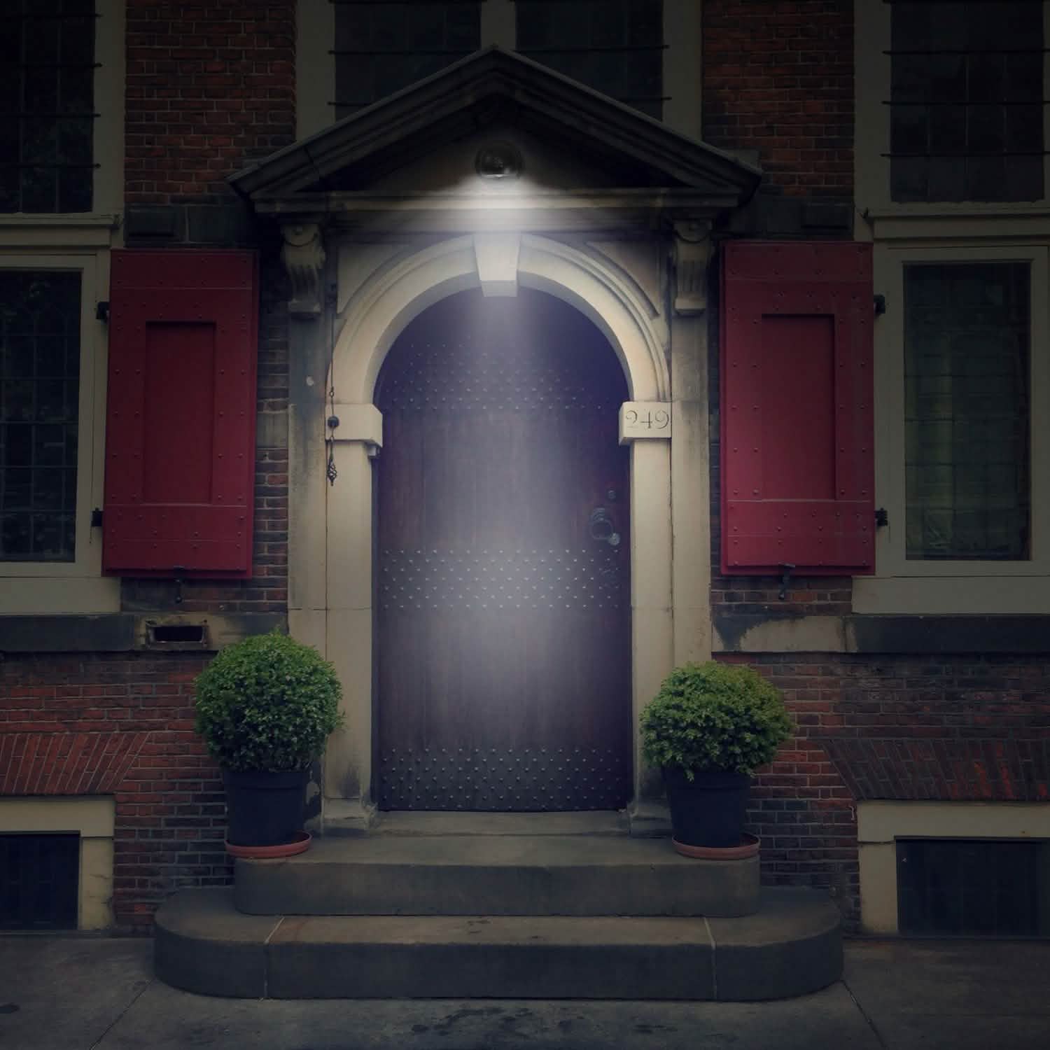 360° LED Light Sensor Cordless Night Lamps Outdoor Lighting - DailySale