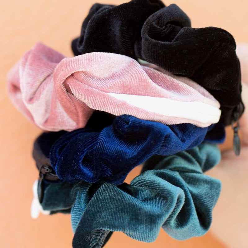 4-Pack: Elastic Scrunchies with Zipper Pocket Bags & Travel - DailySale