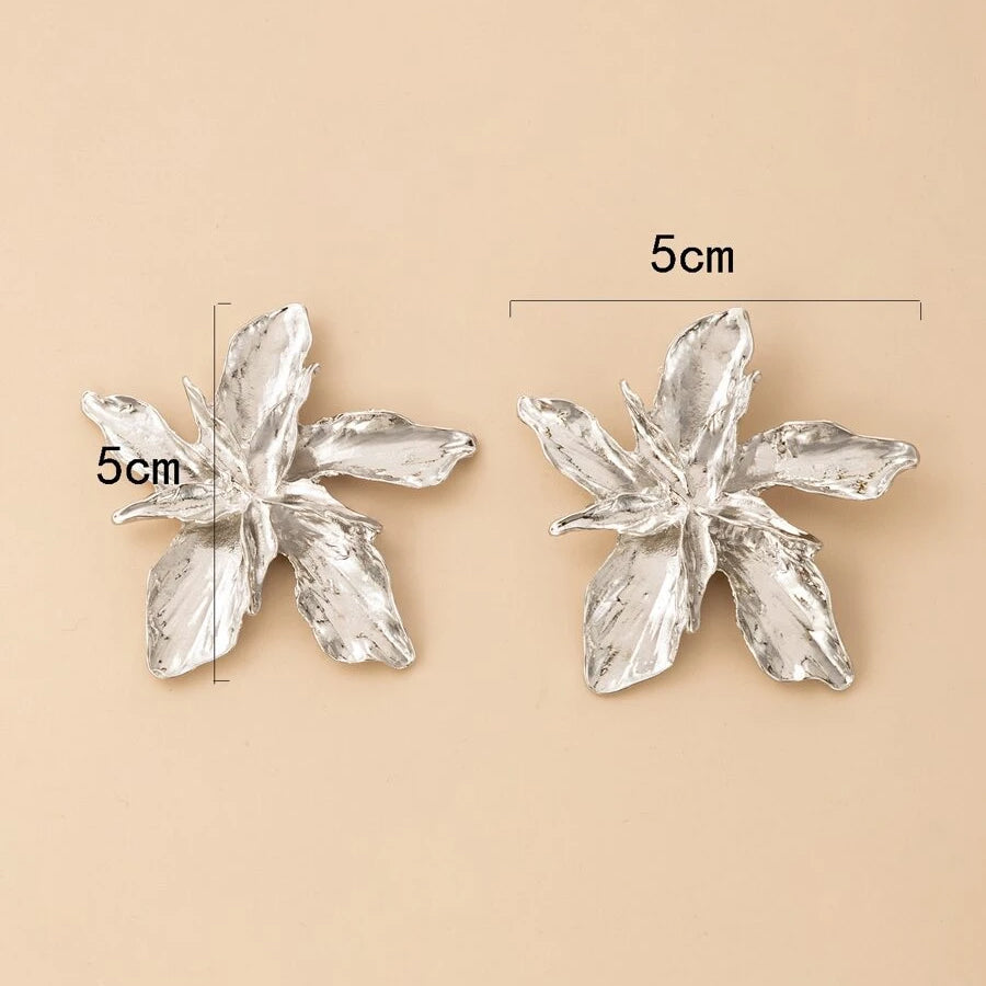 4-Pairs: Women's Textured Metal Flower Design Stud Earrings Earrings - DailySale