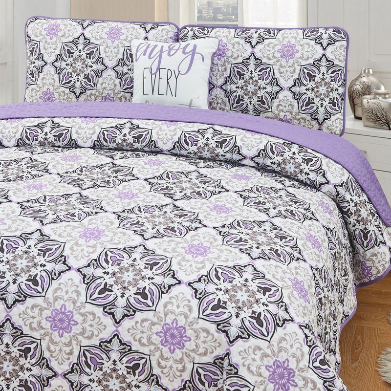 4-Piece Set: Printed Pattern Quilt Set Linen & Bedding King No. 4 - DailySale