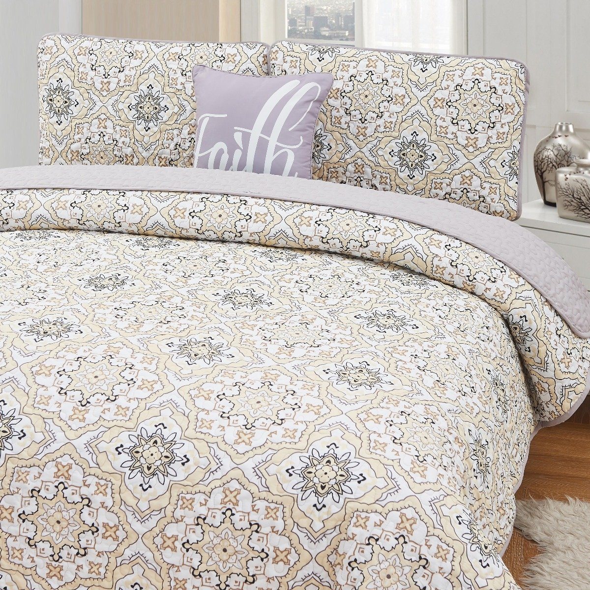 4-Piece Set: Printed Pattern Quilt Set Linen & Bedding King No. 5 - DailySale