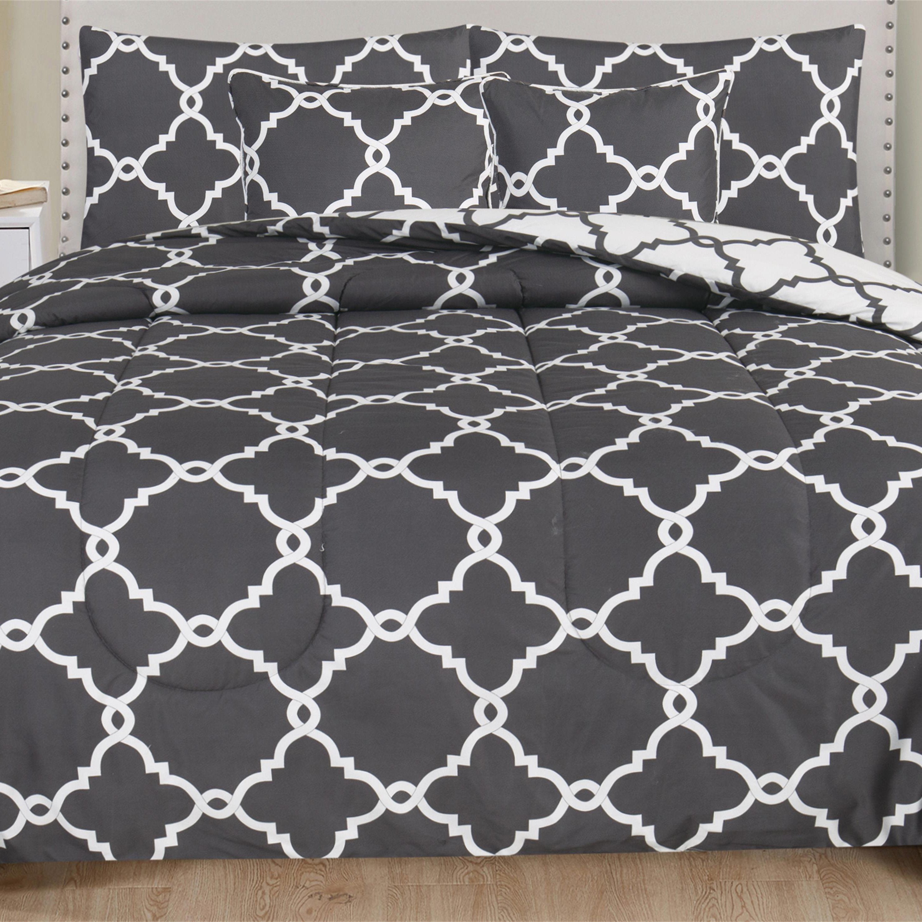 #style_Quatrefoil Gray