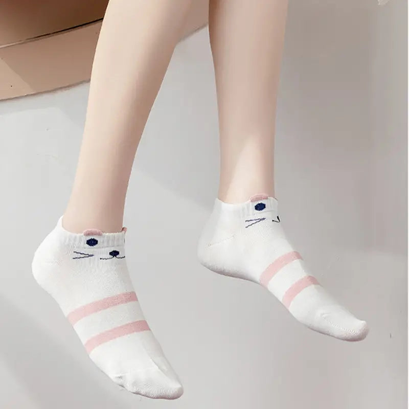 5pairs: Pink Kitty Crew Socks Women's Shoes & Accessories - DailySale