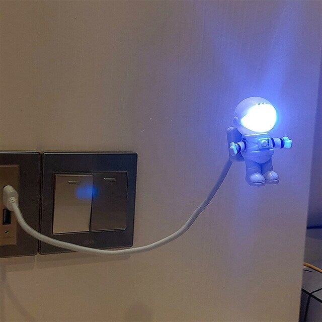 Astronaut Reading LED Night Light Indoor Lighting - DailySale