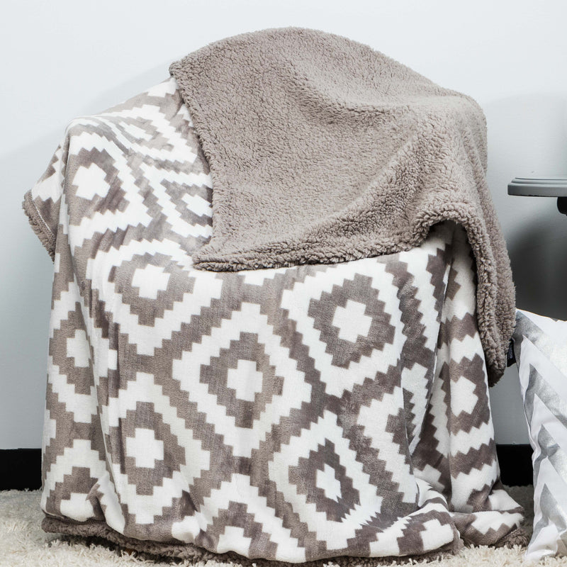 Kensie Super-Soft Reversible Sherpa Fleece Throw Blanket Bedding Taupe - DailySale