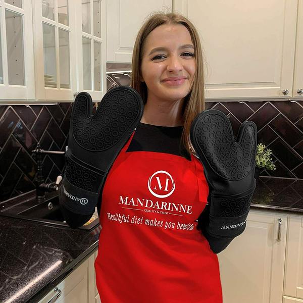 Mandarinne Silicone Oven Mitts and Apron Set Kitchen & Dining - DailySale