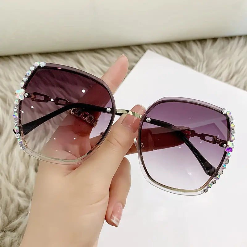 Metal Trimming Oversized Rhinestones Gradient Sun Glasses Women's Shoes & Accessories Gray with Diamond - DailySale