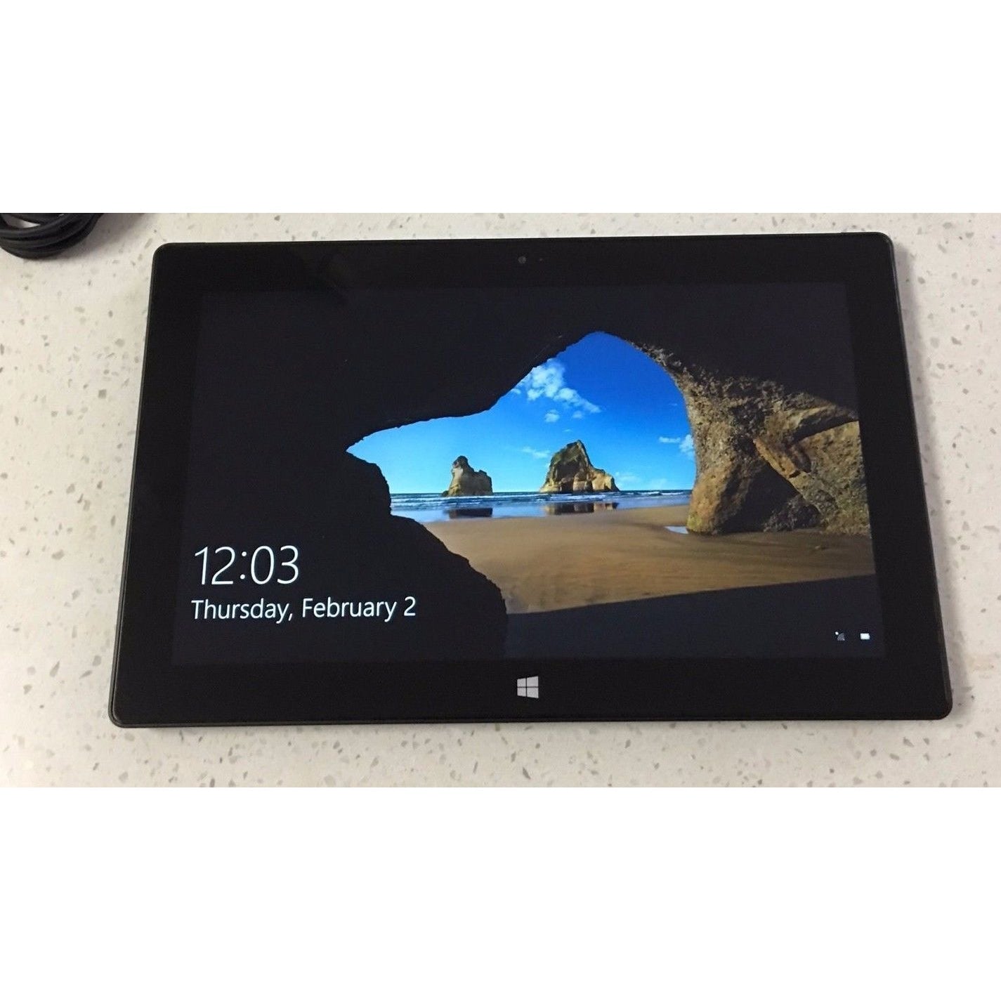 Microsoft Surface PRO i5-3317U 256GB 4GB RAM 10.6" Wins 10 Pro (Refurbished) Tablets - DailySale